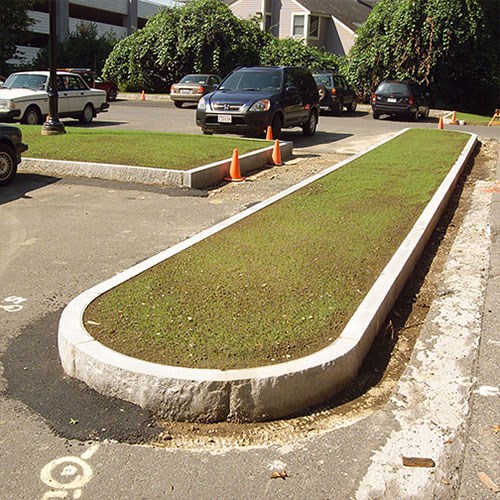 View Planter Curb: Granite Planter Curb with L-Corners, Straight & Radius