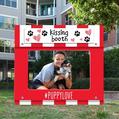 View Dog Park Photo Panel – Kissing Booth (PAWPB3G)